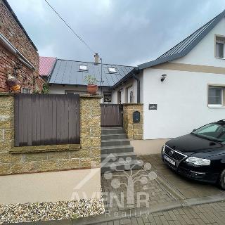 Prodej rodinného domu 90 m² Mutěnice, 