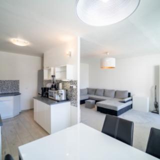 Prodej bytu 4+1 90 m² Praha