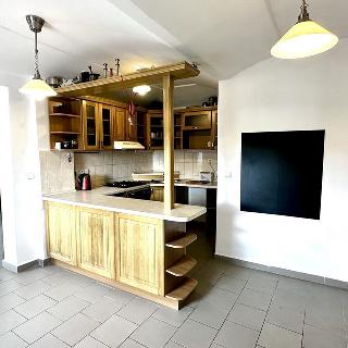 Pronájem bytu 2+1 72 m² Vysoký Újezd, K Americe