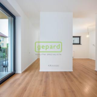Prodej bytu 2+kk 40 m² Praha Kobylisy, Pakoměřická