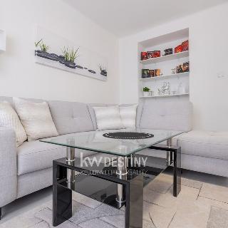 Pronájem bytu 2+1 52 m² Teplice, Cajthamlova