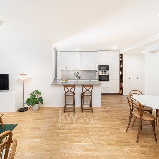 Prodej bytu 3+kk 73 m² Praha, Holečkova