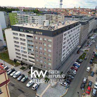 Pronájem bytu 3+1 72 m² Praha, Ostromečská