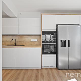 Pronájem bytu 2+kk 60 m² Praha, Hillebrantova