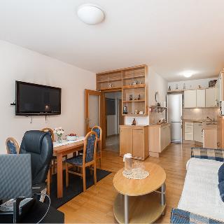 Prodej bytu 2+kk 50 m² Praha, Pod školou