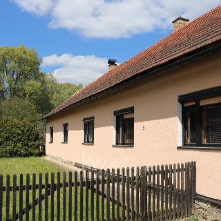 Prodej rodinného domu 146 m² Bohuňov, 