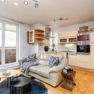 Pronájem bytu 2+kk 50 m² Praha, Jabloňová