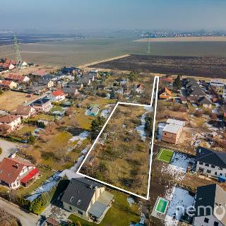 Prodej stavební parcely 3 747 m² Měšice, Měšická