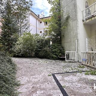 Pronájem bytu 4+kk 131 m² Karlovy Vary, Zámecký vrch