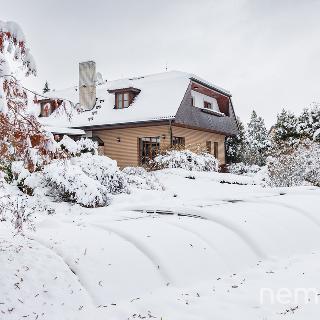 Prodej rodinného domu 452 m² Ohrobec, Oblouková