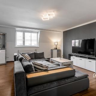 Prodej bytu 2+1 105 m² Karlovy Vary, Sokolovská