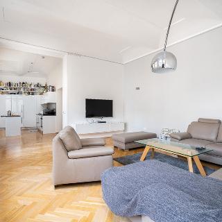 Prodej bytu 2+1 78 m² Praha, Soukenická