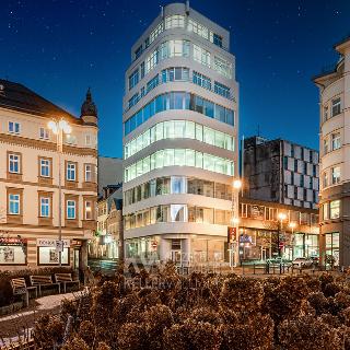 Pronájem kanceláře 145 m² Liberec, nám. Soukenné