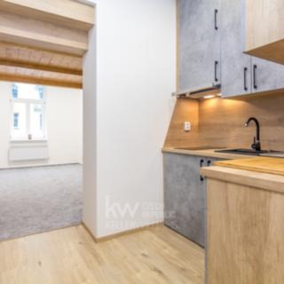 Pronájem bytu 1+1 29 m² Praha, Kovářská
