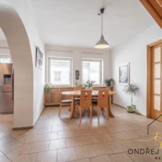 Prodej rodinného domu 265 m² Lety