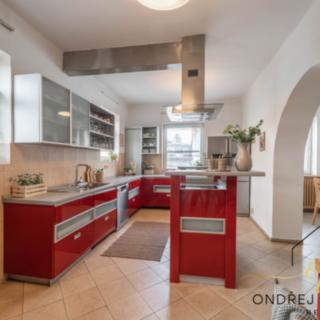 Prodej rodinného domu 265 m² Lety