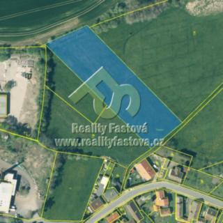 Prodej stavební parcely 6 448 m² Břasy