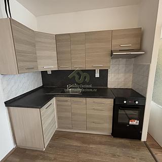 Pronájem bytu 2+kk 50 m&sup2; Strašice