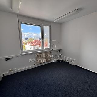 Pronájem kanceláře 83 m&sup2; Rokycany