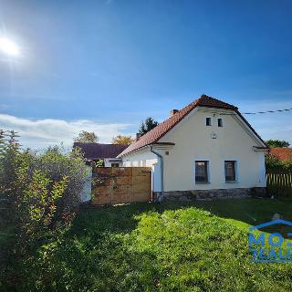 Prodej rodinného domu 240 m² Zalužany, 