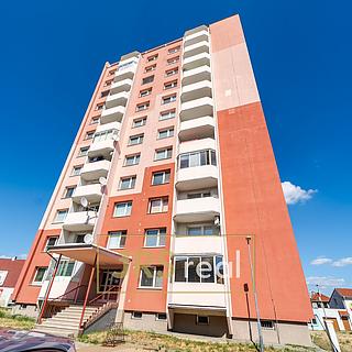 Prodej bytu 3+1 70 m&sup2; Hodonín