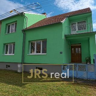 Prodej rodinného domu 230 m² Rohatec, Vinařská