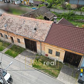 Prodej rodinného domu 298 m&sup2; Drnholec