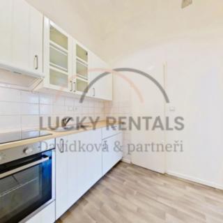 Pronájem bytu 1+kk, garsoniery 31 m² Praha