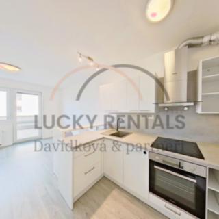 Pronájem bytu 2+kk 66 m² Praha