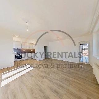 Pronájem bytu 3+kk 85 m² Praha, Pod Děvínem