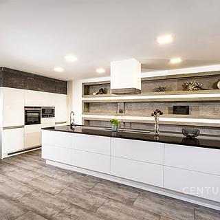 Prodej rodinného domu 181 m&sup2; Kolín