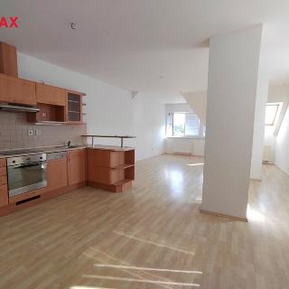 Pronájem bytu 3+kk 66 m² Blovice, Hradišťská