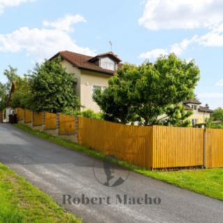 Prodej rodinného domu 333 m² Řitka, U vodojemu