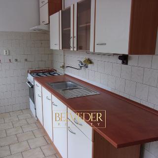 Pronájem bytu 2+1 71 m² Teplice, Kapelní