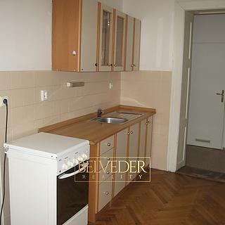 Pronájem bytu 1+1 44 m&sup2; Teplice