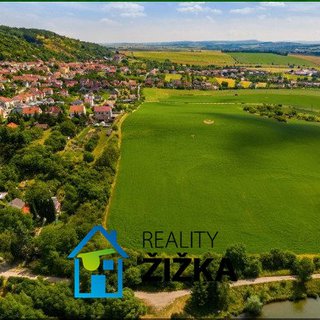 Prodej stavební parcely 678 m² Viničné Šumice, 