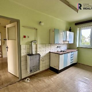 Prodej bytu 2+1 60 m² Podbořany, Bratří Čapků