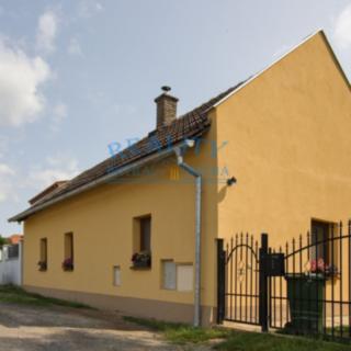 Prodej rodinného domu 90 m² Jeviněves