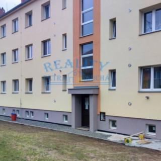 Pronájem bytu 3+kk 63 m² Velvary, Malovarská