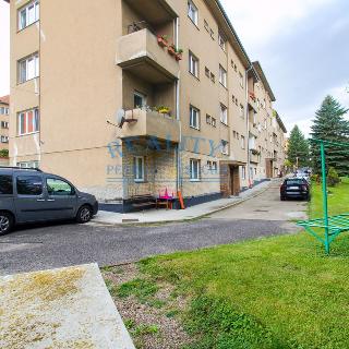 Prodej bytu 3+1 83 m² Roudnice nad Labem, Náměstí 28. října