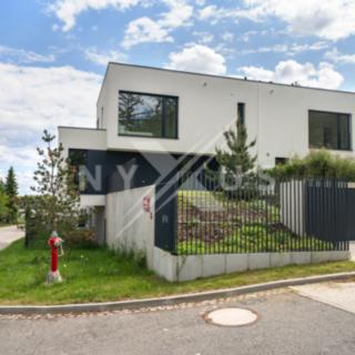 Prodej rodinného domu 216 m² Praha Lysolaje, K Housličkám