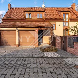 Prodej rodinného domu 210 m² Dobřejovice, 