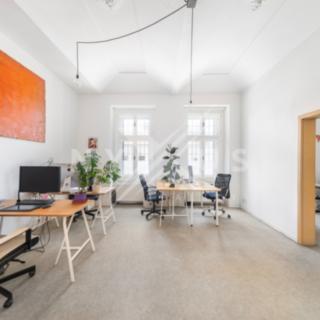 Prodej kanceláře 84 m² Praha, Bubenská