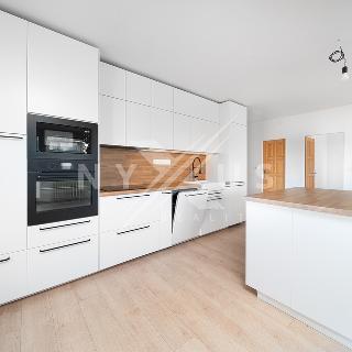 Prodej bytu 3+kk 83 m² Praha