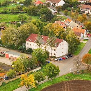 Prodej činžovního domu 1 199 m² Výškov