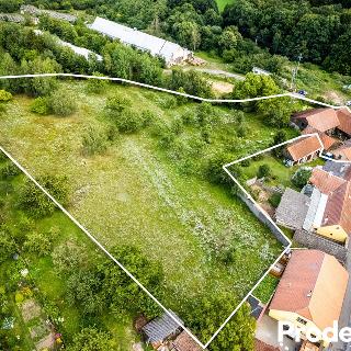 Prodej stavební parcely 8074 m² Úsuší