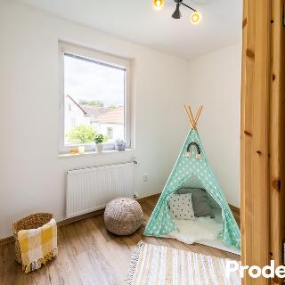 Prodej bytu 3+kk 65 m² Šumná, 