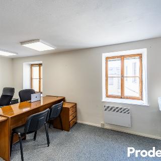 Pronájem kanceláře 34 m² Znojmo, Kovářská