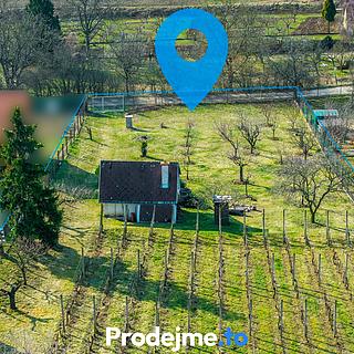 Prodej zahrady 2005 m&sup2; Znojmo