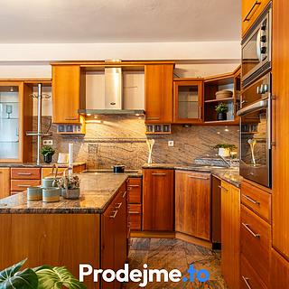 Pronájem bytu 3+1 95 m&sup2; Znojmo